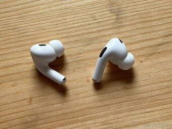 AirPods Pro 2 - málo používané - 7