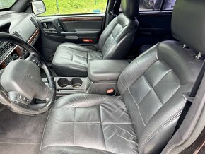 JEEP GRAND CHEROKEE 5,2i V8 - 7