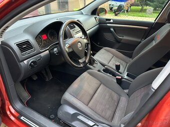 Volkswagen Golf V 1.9 TDI 77 kW - 7