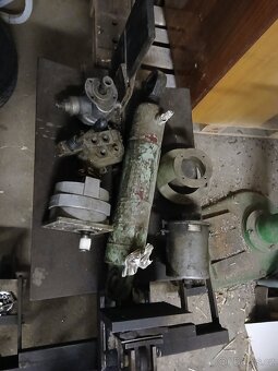 Kalač štípač , hydraulická štípačka - 7