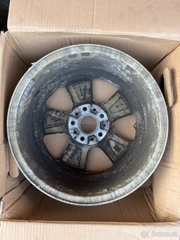 Disky 5x120 8Jx17 ET30 - Style 327 - 7