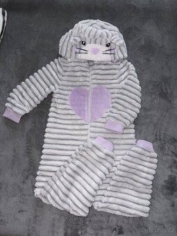 Plyšový overal - 7