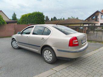 Škoda Octavia 2 1.6i 75kw benzín r.v 2005 - 7