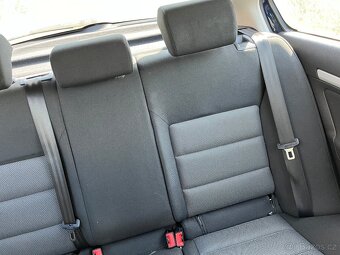 Prodám Škoda Octavia 2 (motor 1.6, r. v. 2007, benzín) - 7