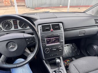 Mercedes B200 náhradní díly - 7