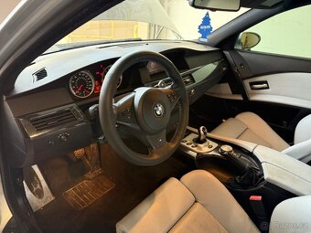 BMW M5 E60 V10 (2006) - 7