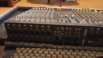 Allen & Heath GL 2200 Mixážní pult + case - 7