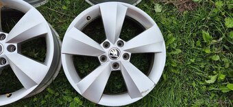 Alu kola originál Škoda 5x112 6,5x17 ET38 565 601 025 J - 7