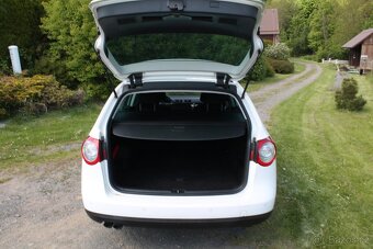 Volkswagen Passat 2,0 TDI,1 Majitel, Servisní kniha - 7