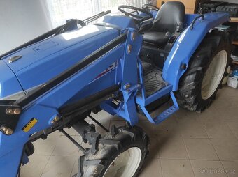 Malotraktor ISEKI GEAS 25, nový čelní nakladač s klapačkou - 7