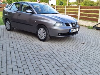 Cordoba 1.4i Nové v ČR, pravidelný servis, dve sady kol - 7