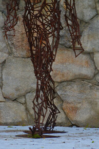 Plastika Kráčejícího muže - prodano - 7