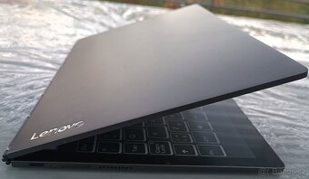 Lenovo Yoga Book C930 10.8\"QHD / i5-7Y/4G /256 /LTE /WIN - 7