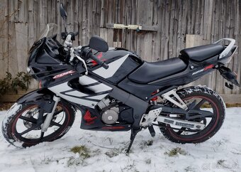 Honda cbr125r - 7