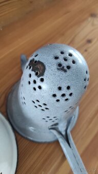 Smaltované cedníky - 7