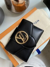 Nádherná černá peněženka Louis Vuitton - 7