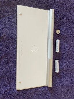 Apple klávesnice + touchpad - 7