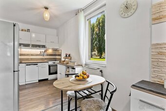 Prodej rodinné domy, 190 m2 - Vrbová Lhota, ev.č. 00005 - 7