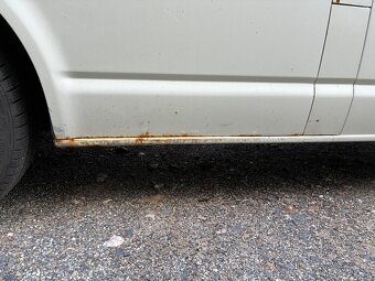 Volkswagen Transporter T5 1.9TDi - 7
