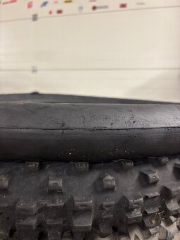 Enduro, Cross pneu - 7