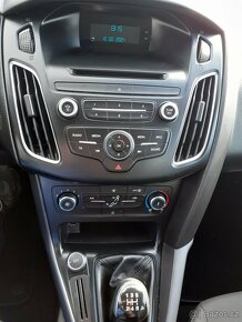 Ford Focus 1.6 benzín 77 kw 2017/9 koupeno v čr - 7