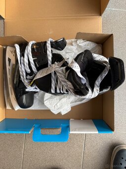 Brusle BAUER Supreme MACH, vel. 7; 7,5 a 9,5 - 7