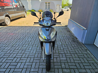 Honda SH 300 ABS - 7