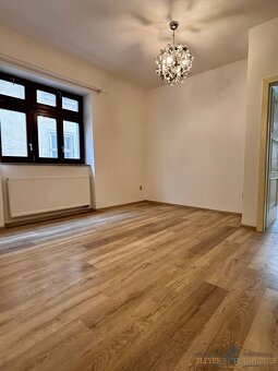 Pronájem moderního bytu 3+kk v centru Jihlavy – Lazebnická u - 7