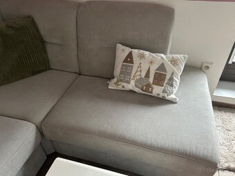 Rohová sedací souprava a stolek - 7