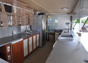 MEDD FURGON F 06 B2 WINE TRUCK kw - 7
