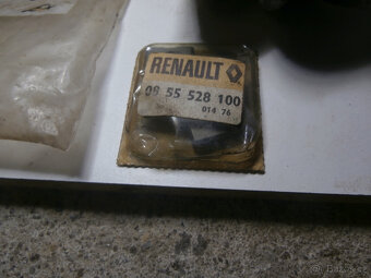 Renault 8 novy rozdelovac a dalsi dily - 7