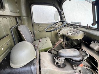 Tatra 805 - sanitka 1955 - 7