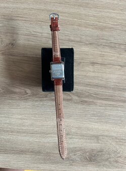 Dámské hodinky Timex Carriage - 7