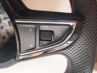 VOLANT OCTAVIA III RS - 7