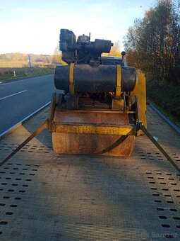 Prodám vibrační válec stavostroj vw3403 - 7