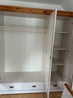 Celomasivní luxusní venkovská ložnice ROMERO se šuplíky - 7