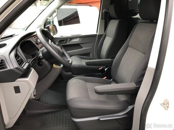 VW Transporter T6.1 DPH 176 tis. km Barva Candy Multivan - 7