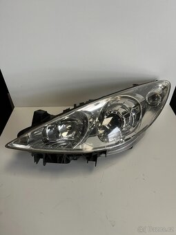 Přední světla Peugeot - 7