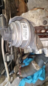 VW škoda motor CFGB 125kW rv 2013 162 tis km nově - 7