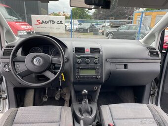 VOLKSWAGEN TOURAN 1.6 MPi 75KW 7 MÍST 2004 - 7