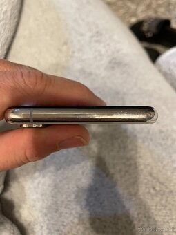 iPhone XS 64GB Štříbrný - 7