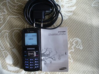 tel SAMSUNG včetně nabíječky - 7