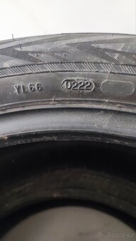 2ks Zimní 235/50/19 Nokian WR SUV4, DOT 0222, 8.5mm - 7