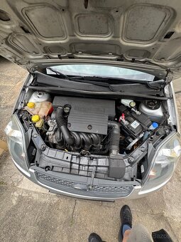 Ford Fiesta 1.4 - 7