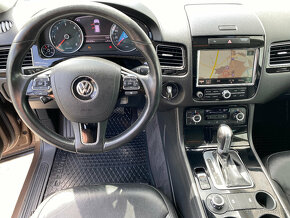 VW TOUAREG 3.0 TDI 6V 180kw,r.v.2012,2.maj,pružiny,serviska - 7
