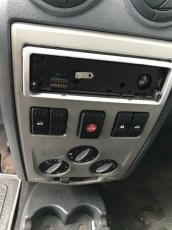 Dacia Logan 1,6MPI 64kW 2010 K7MF pojizdna - dily z vozu - 7