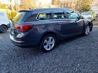 Opel Astra 1. CDTI 2015 - 7