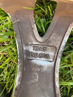 Sada disky Audi 7,5Jx17 ET45 , pneu Nexen letní - 7