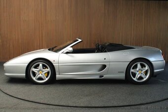 Ferrari F355 F1 Spider z roku 1999 - 7