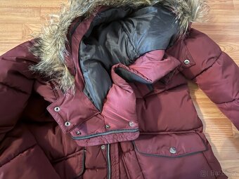 DÁMSKA BUNDA GUESS vel.M - 7